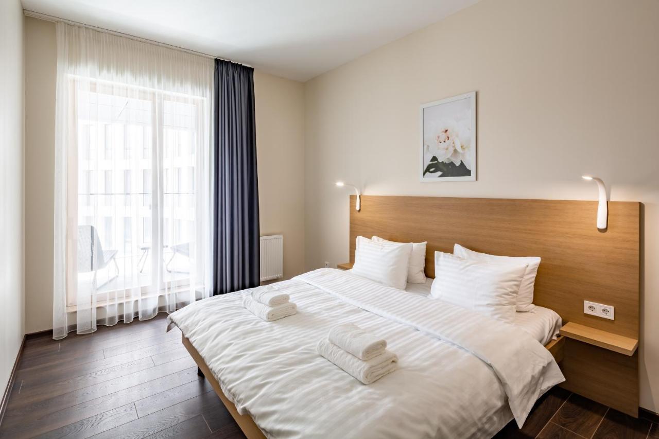 Новобудова В Центрі Львова Apartment Exterior photo