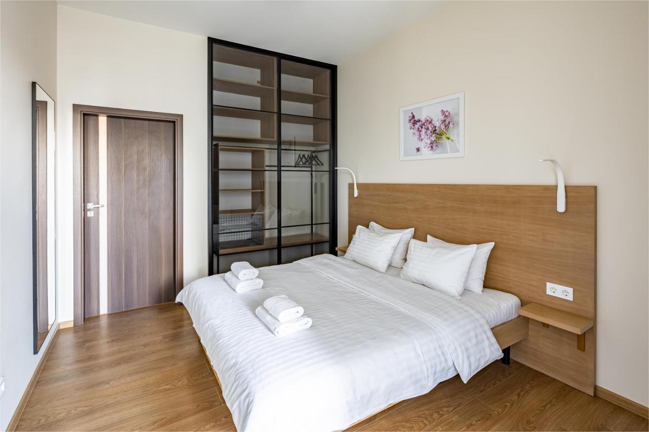 Новобудова В Центрі Львова Apartment Exterior photo